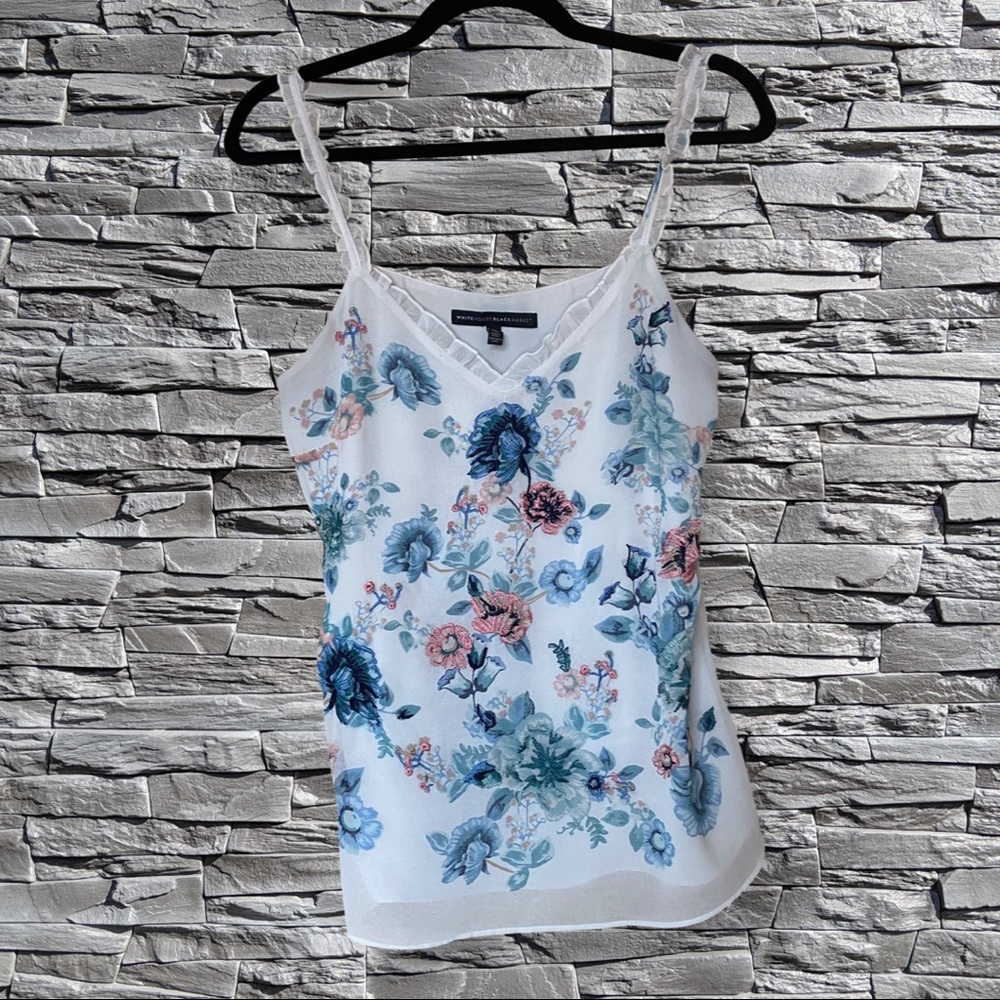 Camisole White House Black Market, Embroider Floral Detail on Front, Size Small